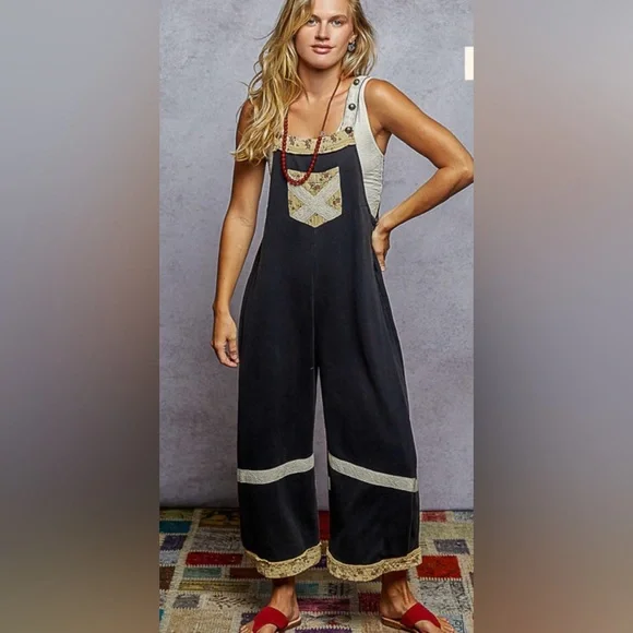 Pol Stylish Black French Terry Overalls with Patterned Details - Picture 2 of 4